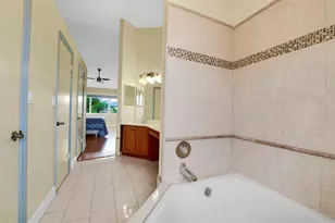 3130 N 38th Ave, Hollywood, FL 33021 - Photo 22