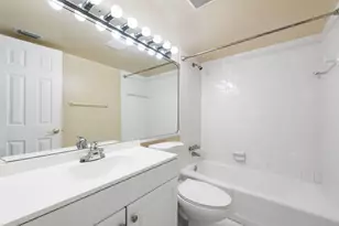 1340 NE 28th Ave, Pompano Beach, FL 33062 - Photo 14