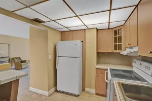 200 178th Dr, North Miami Beach, FL 33160 - Photo 8