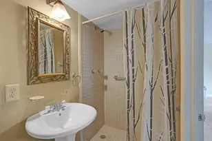 200 178th Dr, North Miami Beach, FL 33160 - Photo 22