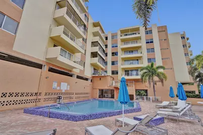 200 178th Drive #309, North Miami Beach, FL 33160 - Photo 32