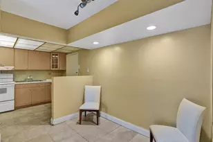 200 178th Dr, North Miami Beach, FL 33160 - Photo 4