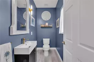 6140 Grand Cypress Cir E, Coconut Creek, FL 33073 - Photo 8