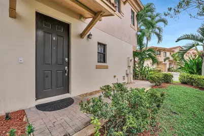 6140 Grand Cypress Circle, Coconut Creek, FL 33073 - Photo 2