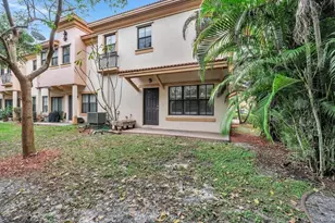 6140 Grand Cypress Cir E, Coconut Creek, FL 33073 - Photo 32