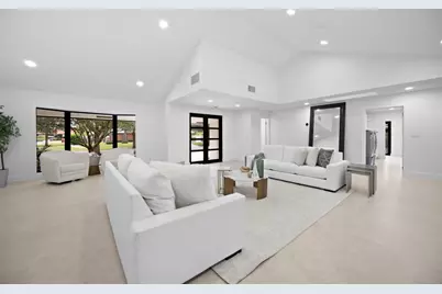 7571 Estrella Circle, Boca Raton, FL 33433 - Photo 8