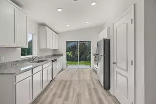 5606 Seagrape, Fort Pierce, FL 34982 - Photo 2