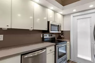 1100 SW 12th St Unit, Fort Lauderdale, FL 33315 - Photo 10