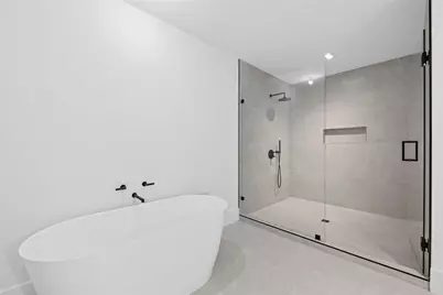 160 Isle Of Venice Drive #302, Fort Lauderdale, FL 33301 - Photo 22