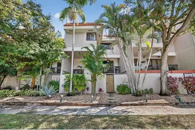 1401 NE 9th Street #13, Fort Lauderdale, FL 33304 - Photo 1