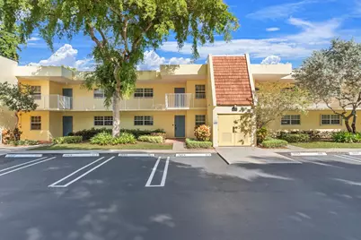 500 Oaks Lane #110, Pompano Beach, FL 33069 - Photo 2