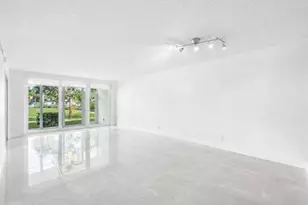 500 Oaks Ln, Pompano Beach, FL 33069 - Photo 6