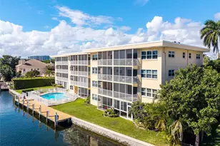 1332 Bayview Dr, Fort Lauderdale, FL 33304 - Photo 32