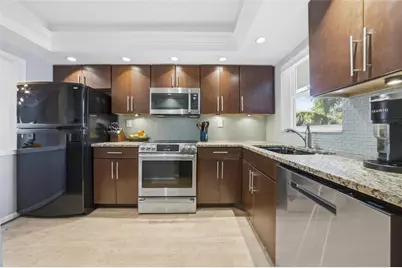 1332 Bayview Drive #401, Fort Lauderdale, FL 33304 - Photo 6