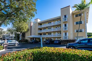 1332 Bayview Dr, Fort Lauderdale, FL 33304 - Photo 2