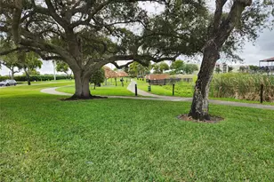 112 Lake Emerald Dr, Oakland Park, FL 33309 - Photo 18