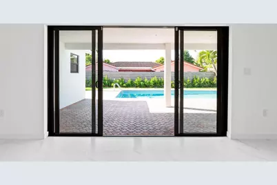 20500 Highland Lakes Boulevard, Miami, FL 33179 - Photo 14