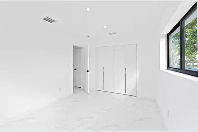 20500 Highland Lakes Boulevard, Miami, FL 33179 - Photo 24