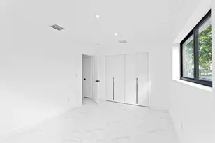 20500 Highland Lakes Blvd, Miami, FL 33179 - Photo 24