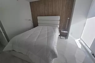 19501 W Country Club Dr, Aventura, FL 33180 - Photo 22