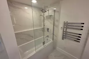 19501 W Country Club Dr, Aventura, FL 33180 - Photo 20