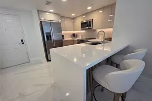 19501 W Country Club Dr, Aventura, FL 33180 - Photo 4