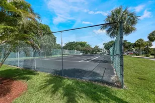 8921 NW 28th Dr, Coral Springs, FL 33065 - Photo 10