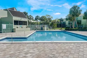 8921 NW 28th Dr, Coral Springs, FL 33065 - Photo 4