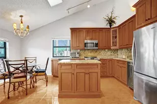 7680 NW 79th Ave, Tamarac, FL 33321 - Photo 12