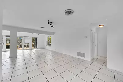 220 SE 10th Street, Pompano Beach, FL 33060 - Photo 6