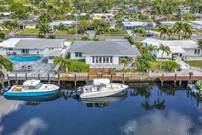 220 SE 10th Street, Pompano Beach, FL 33060 - Photo 2