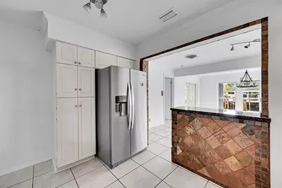 220 SE 10th Street, Pompano Beach, FL 33060 - Photo 14