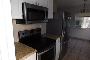 791 SW 7th St, Pompano Beach, FL 33060 - Photo 16