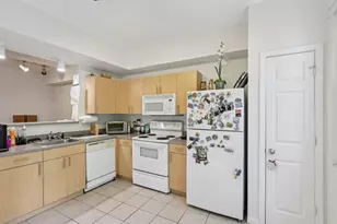 533 NE 3rd Ave, Fort Lauderdale, FL 33301 - Photo 12