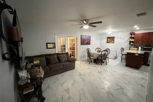 16 Spinning Wheel Ln, Tamarac, FL 33319 - Photo 8