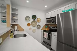 3212 NE 12th St, Pompano Beach, FL 33062 - Photo 8