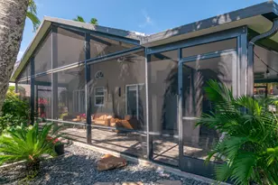 1227 Seagrape Cir, Weston, FL 33326 - Photo 14