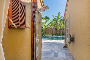 1227 Seagrape Cir, Weston, FL 33326 - Photo 20