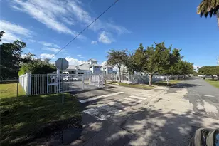 206 NE 5th Ave, Dania Beach, FL 33004 - Photo 22