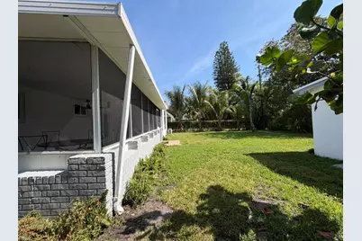 206 NE 5th Avenue, Dania Beach, FL 33004 - Photo 10