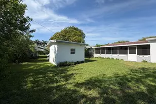 206 NE 5th Ave, Dania Beach, FL 33004 - Photo 22
