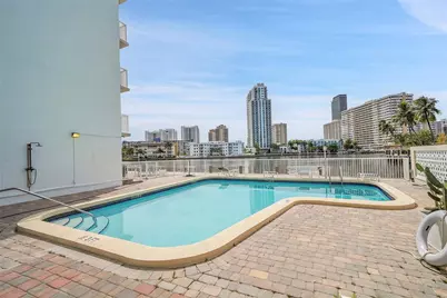 121 Golden Isles Drive #507, Hallandale Beach, FL 33009 - Photo 8