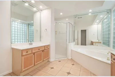 2466 Bay Isle Court #2466, Weston, FL 33327 - Photo 22