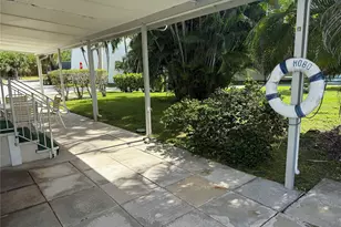 201 Mallard Dr, Boynton Beach, FL 33435 - Photo 24