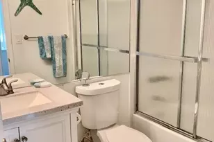 16531 NE 35th Ave, North Miami Beach, FL 33160 - Photo 14