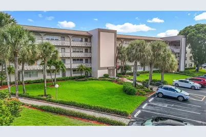 4701 Martinique Drive #F1, Pompano Beach, FL 33066 - Photo 1