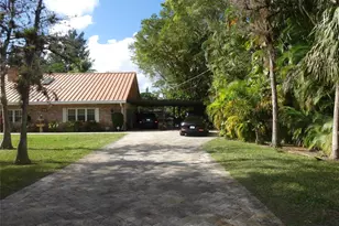 5221 Pine Tree Rd, Parkland, FL 33067 - Photo 4