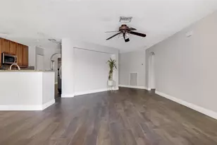 414 SW 205th Ave, Pembroke Pines, FL 33029 - Photo 14