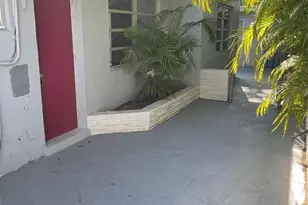 3361 NE 16th Ave, Oakland Park, FL 33334 - Photo 4