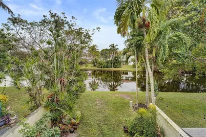 750 E Coco Plum Circle #2, Plantation, FL 33324 - Photo 18